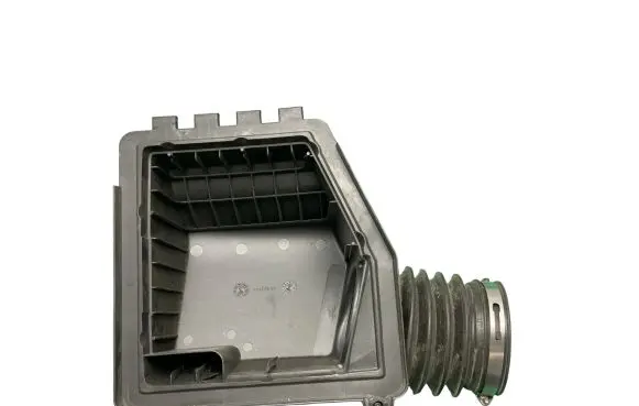 Chrysler Pacifica Air filter box cover 72142849