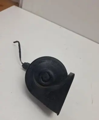 BMW 3 E90 E91 Horn buzzer relay 