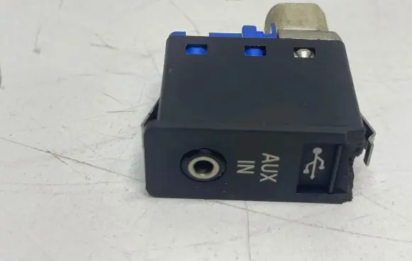USB socket connector