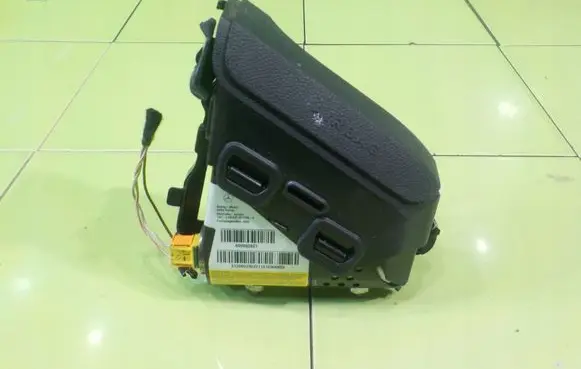 Mercedes-Benz E W212 Seat airbag 609990501C 17AB126