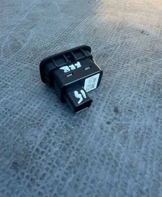 Hyundai Ioniq 5 Tailgate/boot open switch button 81880GI100
