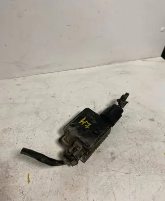 Ford Focus Coolant fan relay 940002904 010807 000017863707