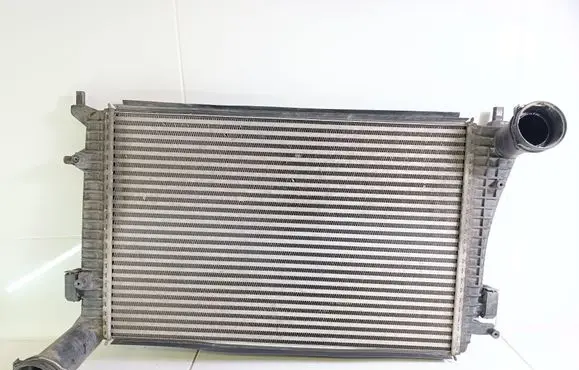 Volkswagen Caddy Intercooler radiator 1K0145803Q