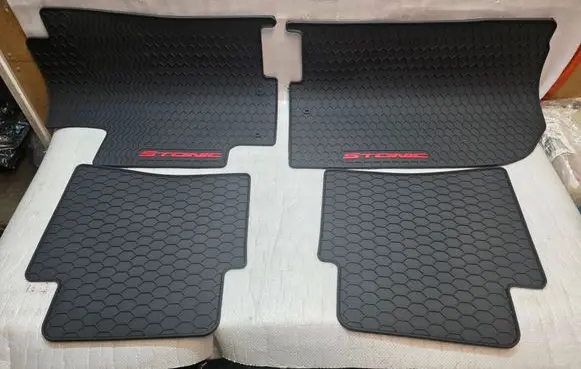 KIA Stonic Car floor mat set H8131ADE50RE H8131ADE60GR H8131ADE50GR