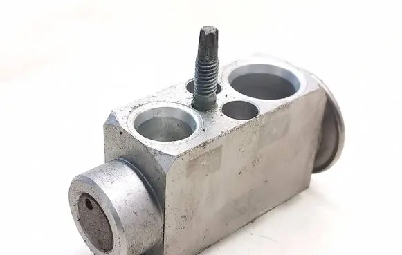 Air conditioning (A/C) expansion valve