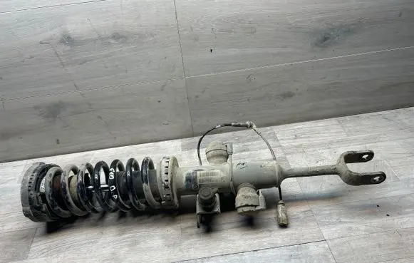 BMW 5 F10 F11 Front shock absorber with coil spring 6796856