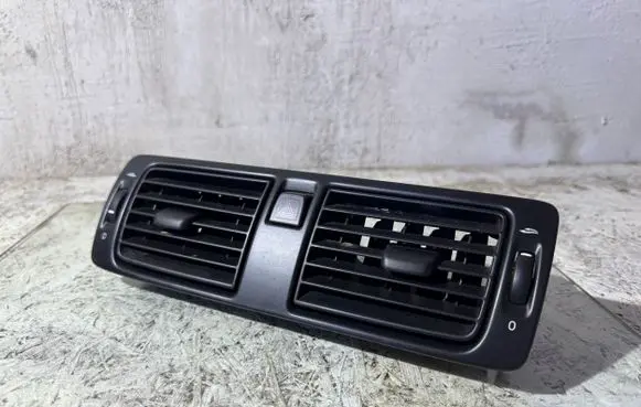 Volvo V50 Dash center air vent grill 8651399