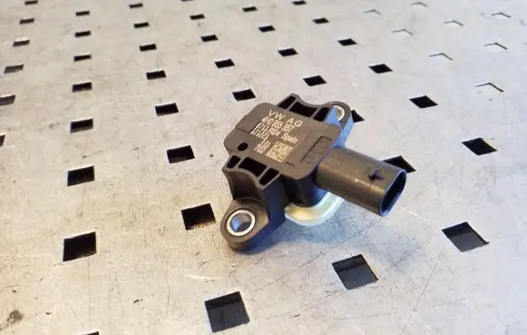 Audi A6 C7 Airbag deployment crash/impact sensor 4H0955557