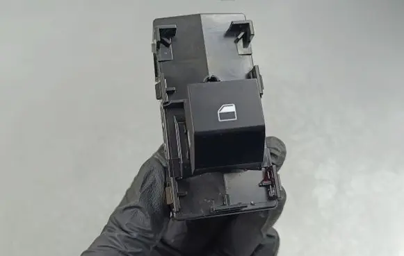 KIA Niro Electric window control switch 93581AT000