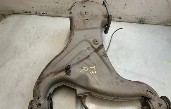 Volkswagen Transporter - Caravelle T3 Rear suspension control arm 31123