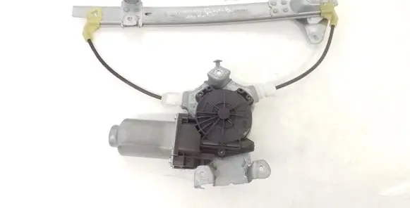Nissan Qashqai Rear door window regulator with motor 402190A 119767N