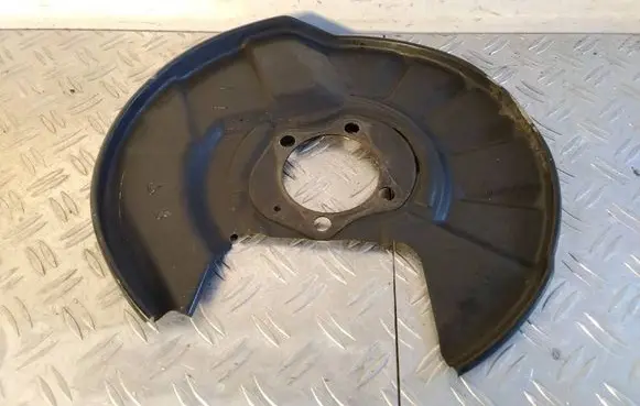 Toyota RAV 4 (XA50) Rear brake disc plate dust cover 