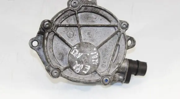 BMW 1 E82 E88 Vacuum pump 0313337124 0313327116