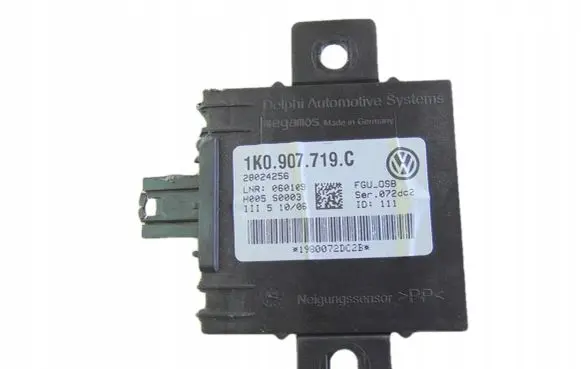 Volkswagen Touran I Alarm control unit/module 1K0907719C