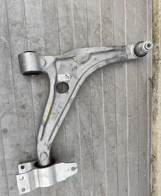 Mercedes-Benz CLA C118 X118 Front control arm 2473330400