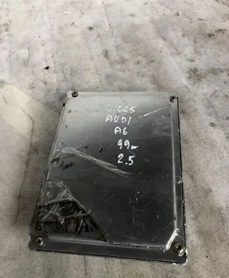 Audi A6 S6 C5 4B Engine control unit/module 4b0907401f