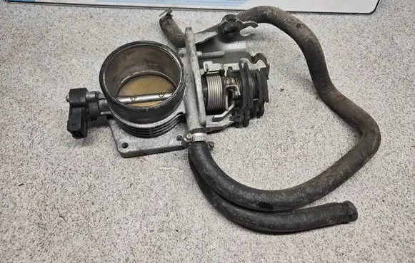 BMW 5 E39 Throttle valve 1433385