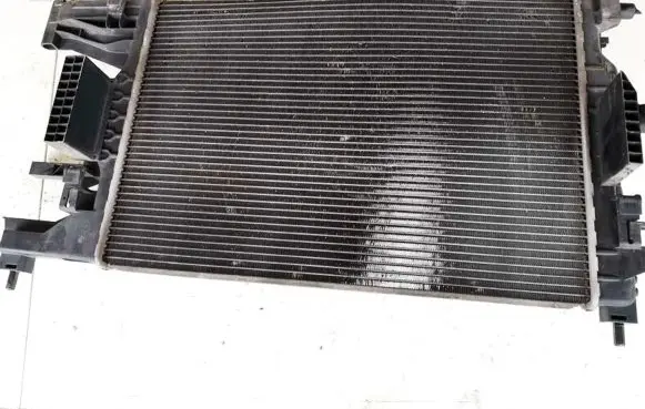 Opel Astra J Coolant radiator 13281773