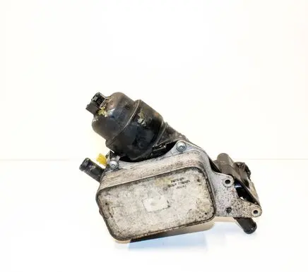 Engine oil radiator