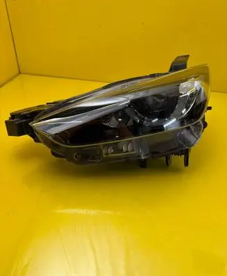 Mazda CX-3 Headlight/headlamp D10E51040