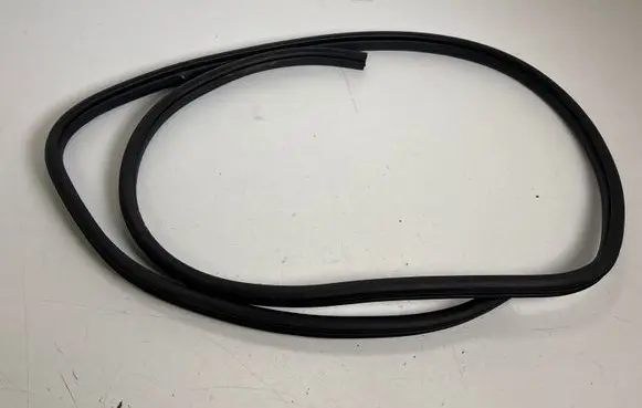 Subaru Outback (BT) Front door rubber seal 