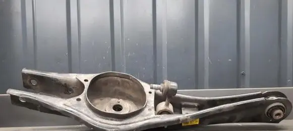Hyundai i30 Rear control arm 55220-k9600