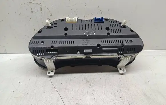 Toyota Avensis T250 Speedometer (instrument cluster) 8380005C00C