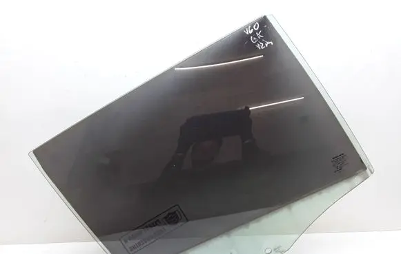 Rear door window glass