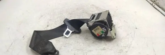 BMW 1 E81 E87 Rear seatbelt 
