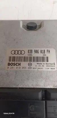 Audi A4 S4 B5 8D Engine control unit/module 038906018FH 0281010066