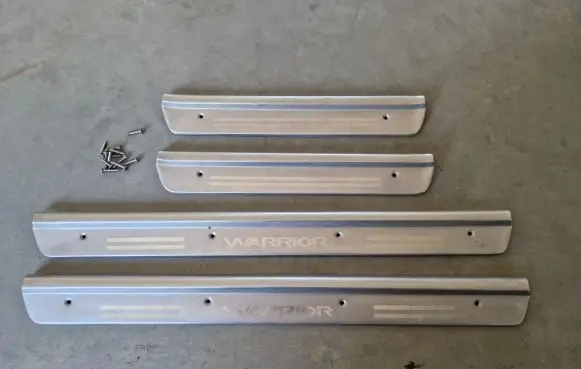Mitsubishi L200 sill trim set (inner) 