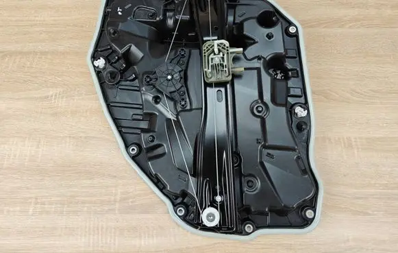 BMW X5 G05 Rear window lifting mechanism without motor 9450786 9450072