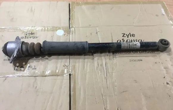 Volkswagen Polo V 6R Rear shock absorber/damper 6R0512011 6R0513025