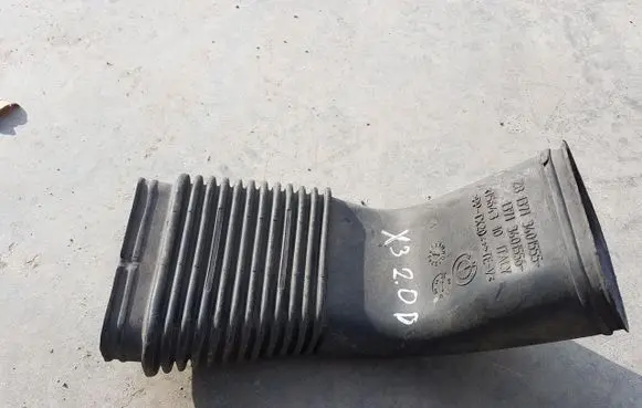 BMW X3 E83 Air intake hose/pipe 3401555