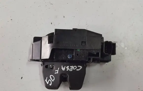Opel Corsa F Tailgate lock latch 3644675
