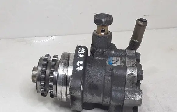 Nissan Primera Power steering pump 5M321N 23111314
