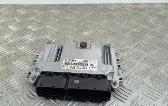 Suzuki SX4 S-Cross Engine control unit/module 3391074S00 0261S22235
