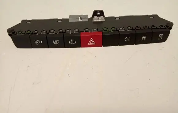 Iveco Daily 6th gen Hazard light switch 5801655080 30280810