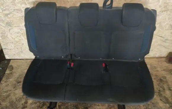 Rear seat