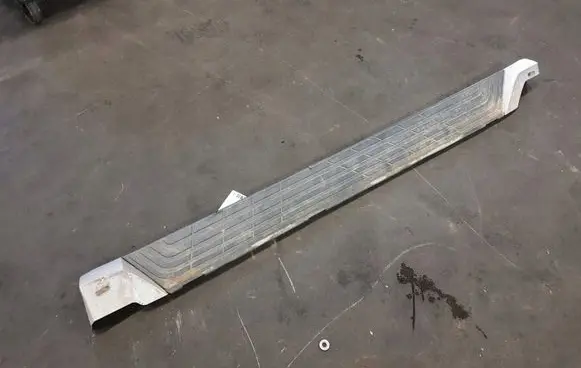 Mitsubishi Pajero Sill 7656A079