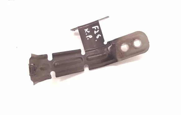 Fender mounting bracket
