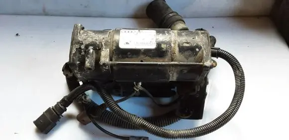 Audi A8 S8 D3 4E Air suspension compressor/pump 4E0616005E