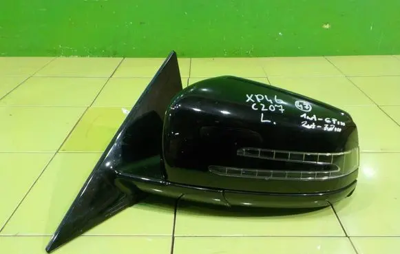 Mercedes-Benz E C207 W207 Front door electric wing mirror LEWE XP46