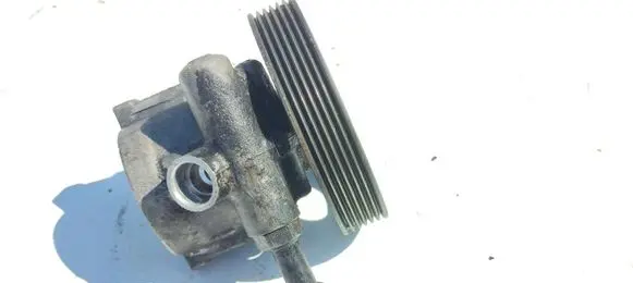 Peugeot 206 Power steering pump 4007LR 9643691180