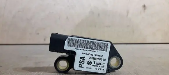 Peugeot 607 Airbag deployment crash/impact sensor 9632657680 9632657680Z8 TEMIC