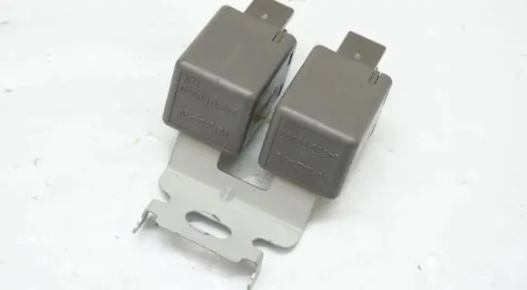 Renault Koleos I Other relay 24330C9900