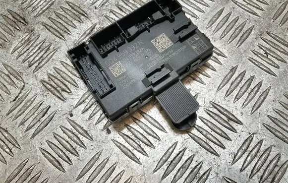 Skoda Octavia Mk4 Door control unit/module 5Q4959392K