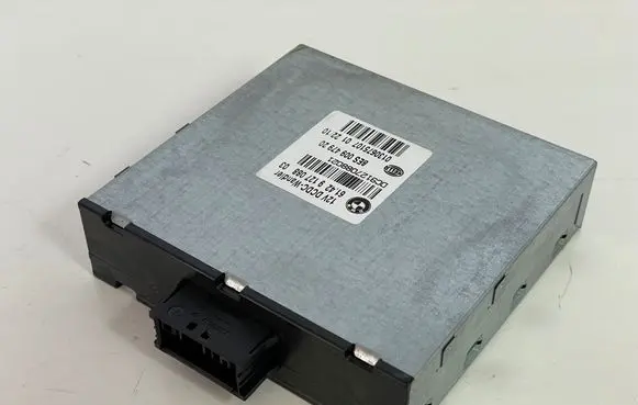 BMW 1 E81 E87 Voltage converter inverter 6142912708803 9127088