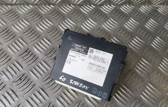 Toyota Avensis T270 Other control units/modules 8999005021 MB2325005043