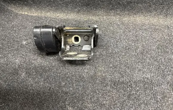 Citroen C5 Front door upper hinge 